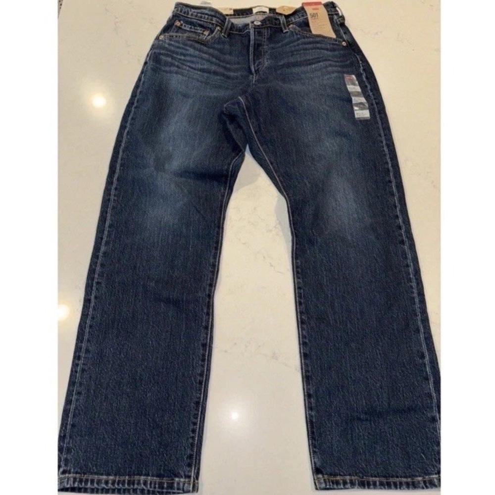 Levi's 501 Curve Premium Women's High Rise Button Fly Jeans Straight 32x30 NWT - Picture 7 of 7